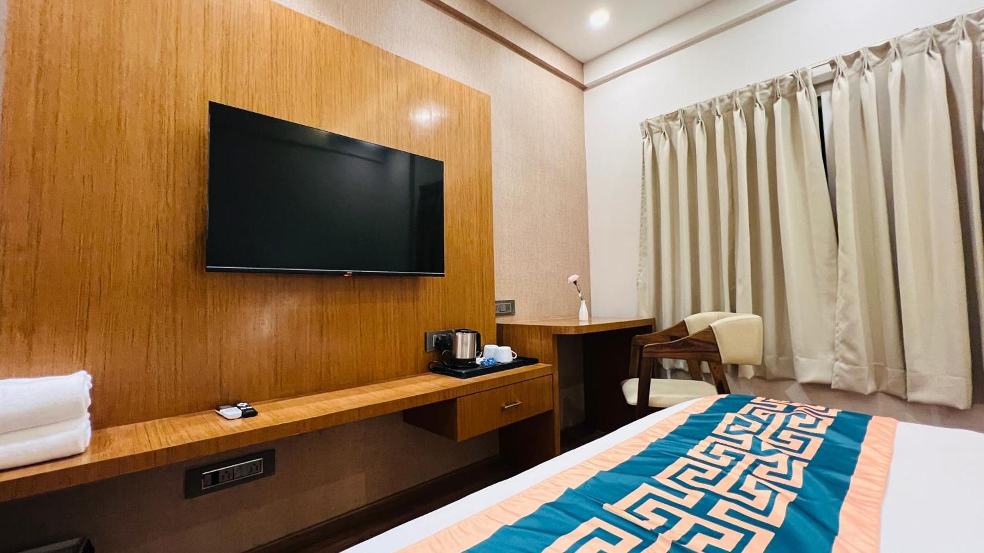 Hotel Aashraya Dod Jala Luaran gambar