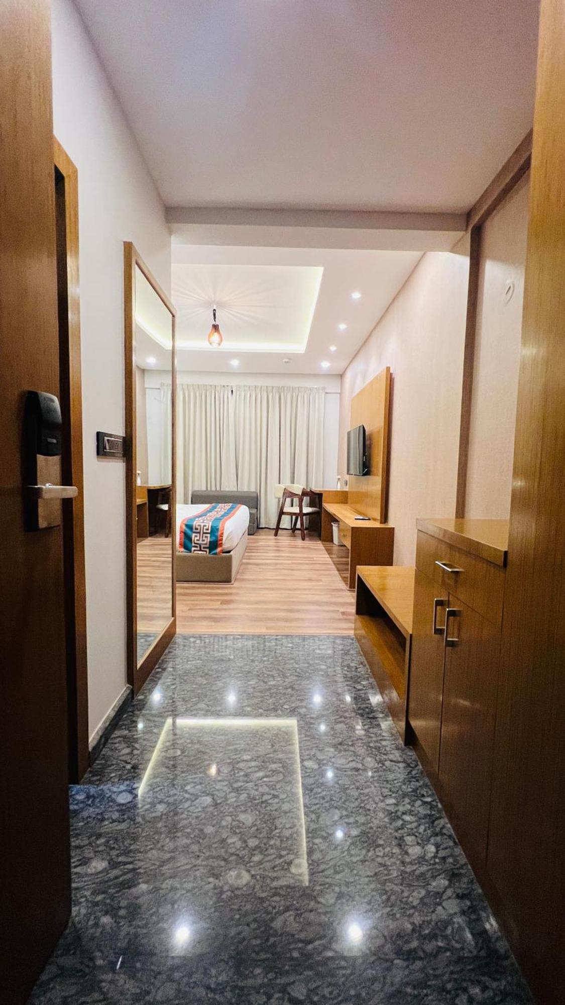 Hotel Aashraya Dod Jala Luaran gambar